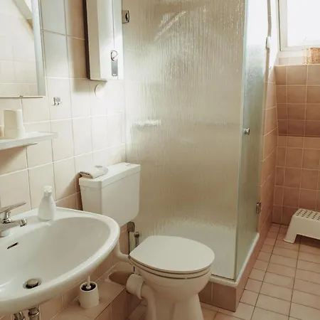 Apartman Gaestehaus Broecker 8 *